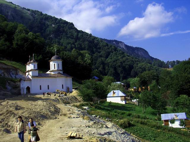 Mânăstirea Pătrunsa