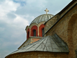 Vladimir 
Твоја од Твојих... 
2007-03-09 00:40:18