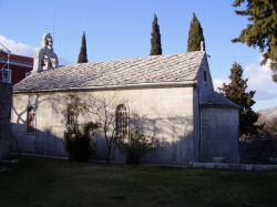 rosmarinus 
Monastery Duzi in southern Hercegovina 
2007-03-10 23:21:37
