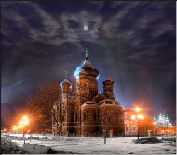 B.Bort 
Ночью в центре Тулы 
249 
2007-03-13 13:54:53