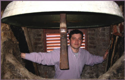 Ognjen 
ЗВОНО ЦРКВЕ И МОЈ ДРУГ ДЕЈАН!!! 
2007-03-23 15:33:31