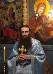 stevica 
Отац Серафим / Father Serafim 
2007-03-25 00:06:50