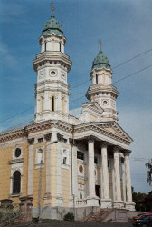 przecisz 
Хрестовоздвиженський кафєдральний собор в Ужгороді 
2007-03-27 19:50:59
