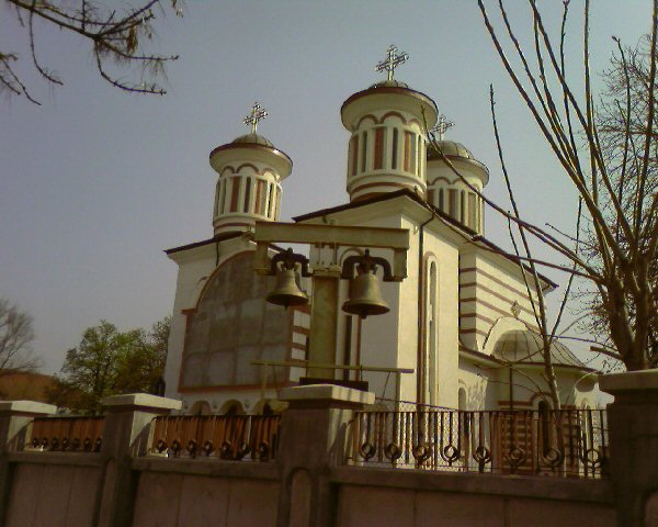 O Biserica aproape de finalizare