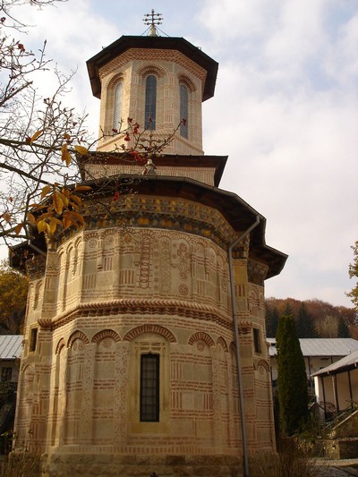 Manastirea Dintr-un Lemn