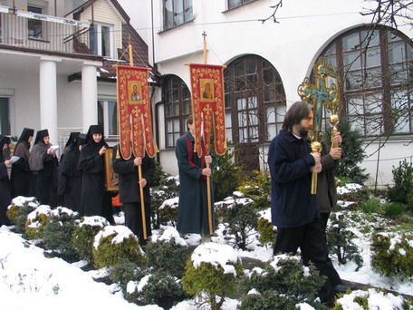 Paschal procession in Dojlidy monastery