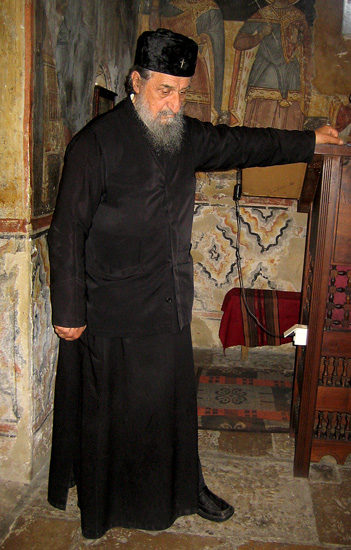 Замишљен