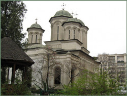 Ion 
Radu Vodă Monastery - Bucharest 
2007-04-13 17:04:55