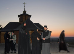GuliVar 
Манастир  Лешје 
2007-04-17 23:03:05