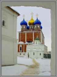 VladN 
Assumption cathedral in Ryasan Kremlin (Успенский собор в Рязанском Крем 
2007-04-24 12:04:00