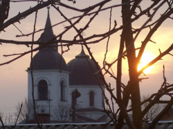 ЮСТИНКА 
cerkiew ZNMP w Zabłudowie o poranku 
2007-04-26 21:09:52