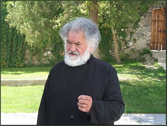 Отац Георгије
