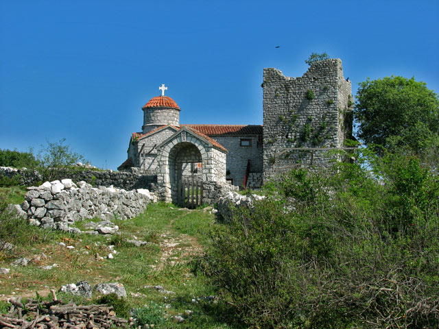 Manastir na Skadarskom jezeru