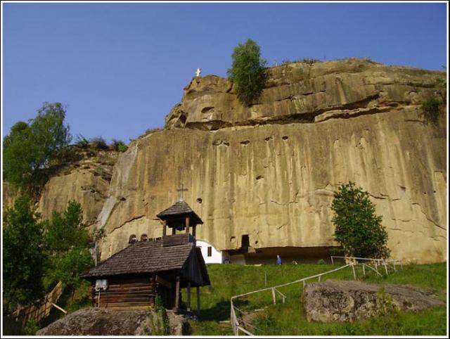 Manastirea Corbii de Piatra
