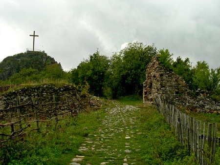 Manastir Soko : Put Krstu