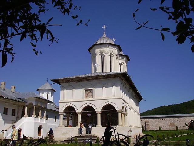 Manastirea Aninoasa (1)