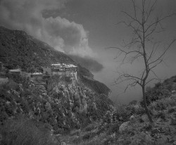 most 
Greece, Athos - Simonos Petras 
2007-05-07 02:22:59