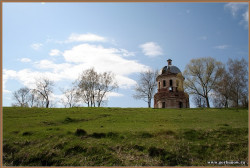 AlexG 
Разрушенная церковь 
2007-05-09 18:49:35