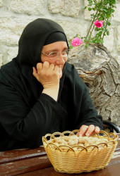 stevica 
Игуманија Јована 
2007-05-10 12:16:06