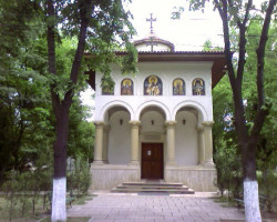 Marius 
Sfanta Biserica din Politehnica vazuta dintr-o alta parte... 
2007-05-12 20:16:06