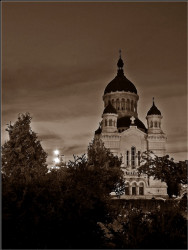 ovidiu_m 
The Dormition of the Theotokos Cathedral, Cluj Napoca (3) 
2007-05-15 20:33:44