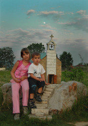 stevica 
ИСПРЕД  МАНAСТИРА ЖДРЕБАОНИК 
2007-05-16 22:06:43