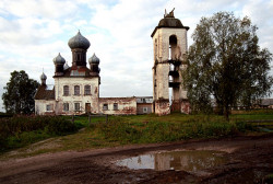 Csiga 
Храм Параскевы Пятницы в д.Измайловская 
2007-05-24 22:43:18