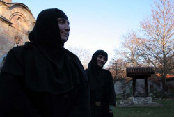 kalpak 
Nuns of the monastery St Dimitrios near Skopje 
2007-05-29 23:45:47