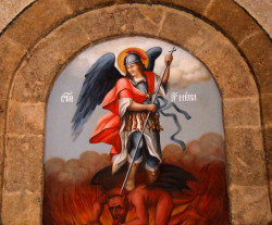 СаваД 
Архангел Михаил, Привина глава 
2007-05-30 23:35:25