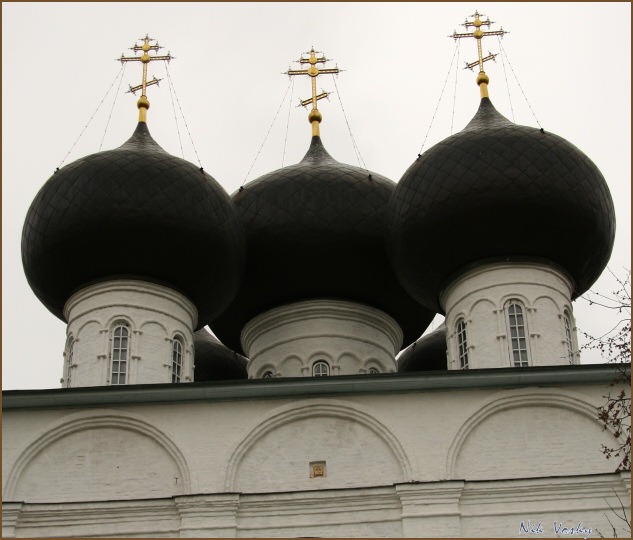 Прямые закомары...