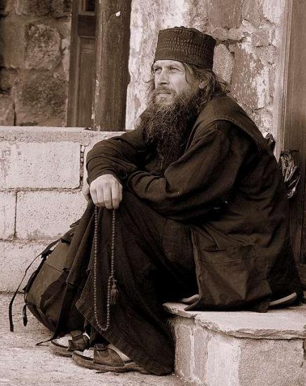 ΜΗΔΕΝ ΕΧΟΝΤΕΣ ΚΑΙ ΤΑ ΠΑΝΤΑ ΚΑΤΕΧΟΝΤΕΣ
