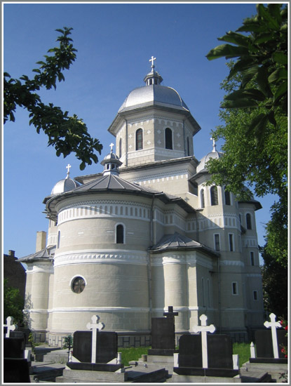 Biserica "Sfinti Trei Ierarhi"  - Bistrita Nasaud