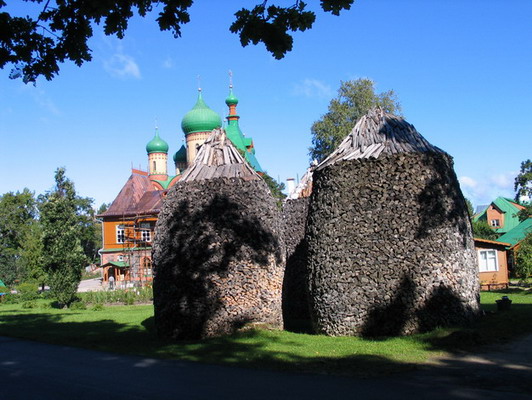 Ready fot the winter. Orthodox Convent in Piuchtice