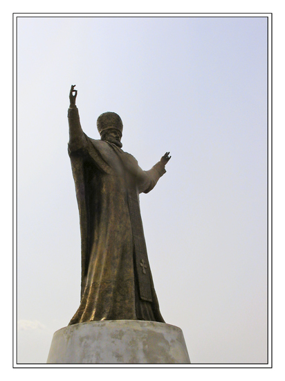 Monument to Nicholas of Mira (Памятник Николаю Мирликийскому)