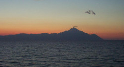 kalpak 
Mount Athos at sunset 
2007-06-08 23:34:31