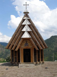srdjan 
Црква брвнара - Дрвенград на Мећавнику 
2007-06-14 13:46:05