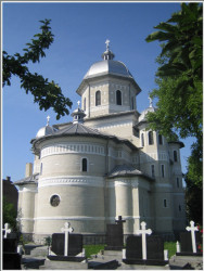 zidan2703 
Biserica "Sfinti Trei Ierarhi"  - Bistrita Nasaud 
2007-06-15 11:54:21