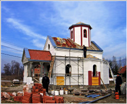 Tanjica 
Гради се још једна црква... 
2007-06-15 22:33:08