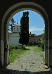 jovana 
Манастир Раковица / Rakovica Monastery 
2007-06-26 15:10:13