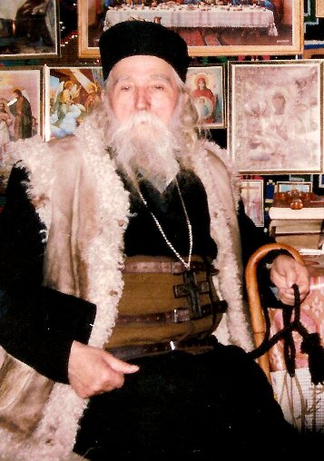 Father Cleopa and the cross of St. Herman of Alaska