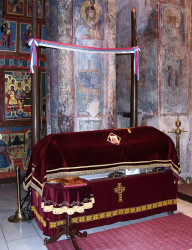 СаваД 
Мошти Св.кнеза Лазара, манастир Раваница 
2007-07-04 15:11:17