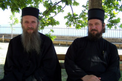 sapuric 
ВЕЛИКИ ДУХОВНИЦИ 
2007-07-04 20:51:37