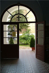 mikica 
Манастир Велика Ремета 
2007-07-10 21:18:53