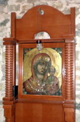 Danijela 
Чудотворна икона Пресвете Богородице, манастир Бањска 
2007-07-12 10:42:51