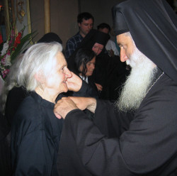 Isa 
Облачење новозамонашених 
2007-07-12 22:52:28