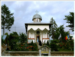 mihaela 
Church of Bucur the Shepherd, first church of Bucharest 
2007-07-18 17:05:37