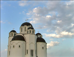mikica 
Храм Свете браће Кирила и Методија у Новом Саду 
2007-07-23 00:08:17