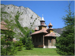 dan 
Biserica cu hramul "Adormirea Maicii Domnului" a Manastirii Posaga, Alba 
2007-07-23 13:39:28