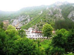 Micici 
манастир Добрун 
2007-07-24 13:22:38