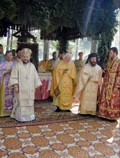 Adormirea Maicii Domnului la M-rea Brancoveanu-Sambata de Sus 2